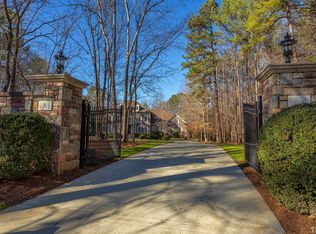 2700 Forest Creek Rd, Chapel Hill, NC 27514