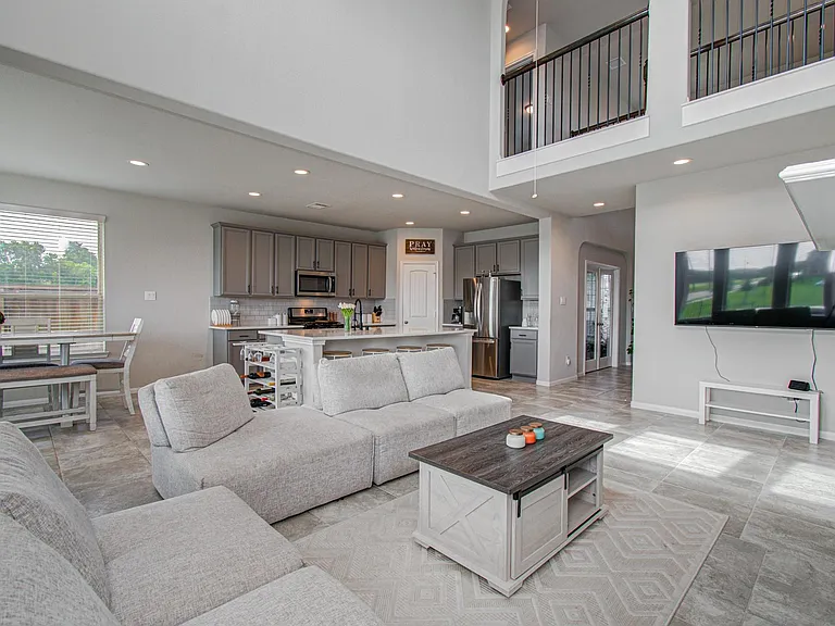 2202 Anzio Ct — Photo 9