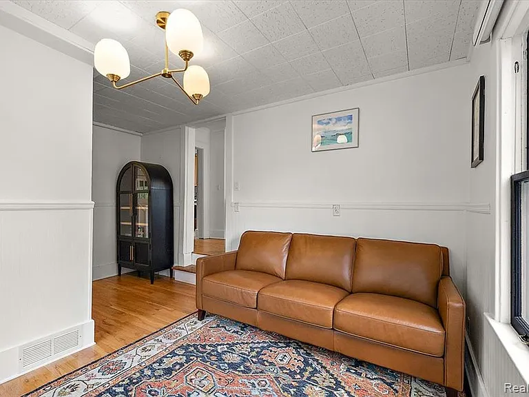 529 Hawthorn Ave — Photo 36
