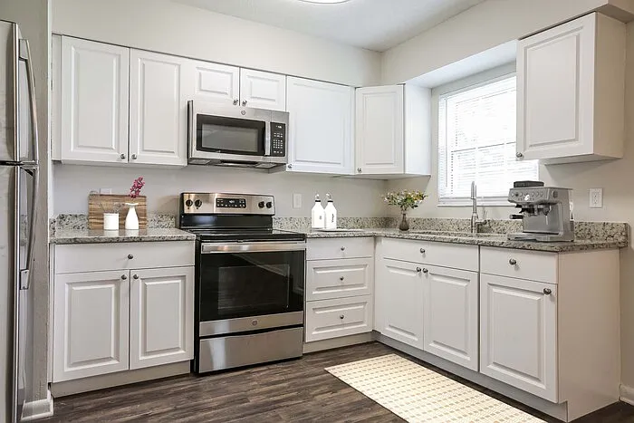 3210 Joe Louis Dr — Photo 2