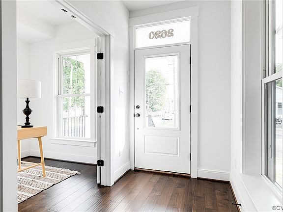 5th image of 2620 Q St