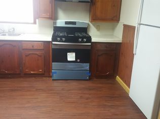 1121 Holden Ave, Dinuba, CA 93618