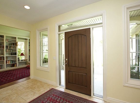 Living area to sunroom