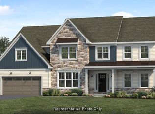 222 W Valley Rd, Denver, PA 17517