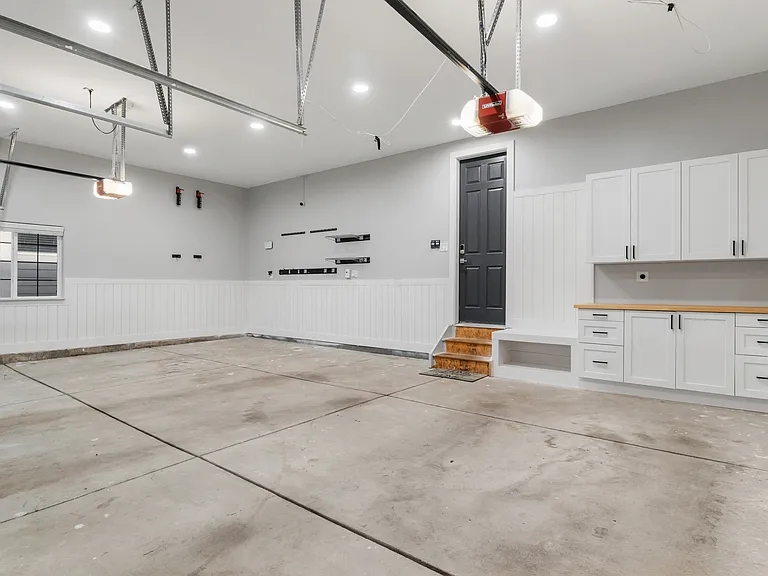 5859 Leon Young Dr — Photo 49