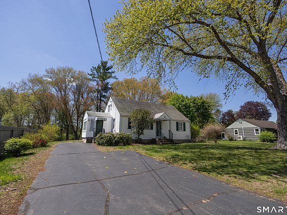 3rd image of 30 Riverview Road
