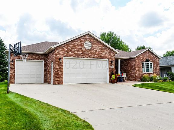 5th image of 3638 Westmoor Dr