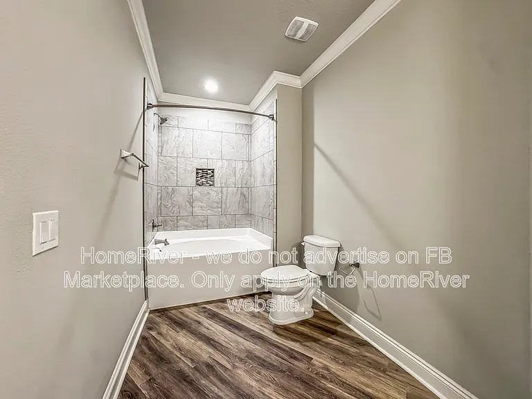 7297 Majestic Blvd — Photo 6
