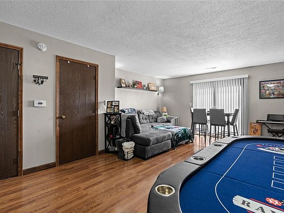 5th image of 7827 Port Cir