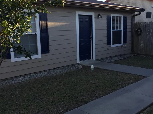 302 Veterans Ave APT 2, Patterson, LA 70392