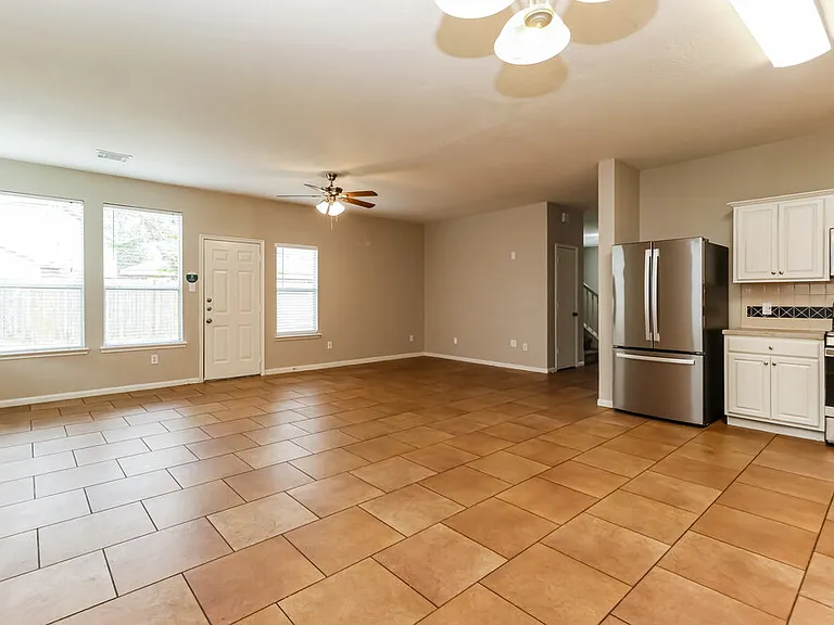 21202 Allenham Ct — Photo 10