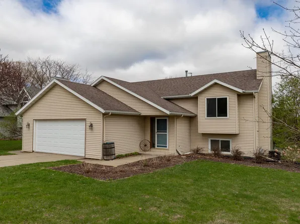 3559 Arbor Dr NW, Rochester, MN 55901
