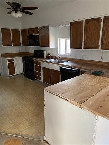 2nd image of 6002 E 148th St