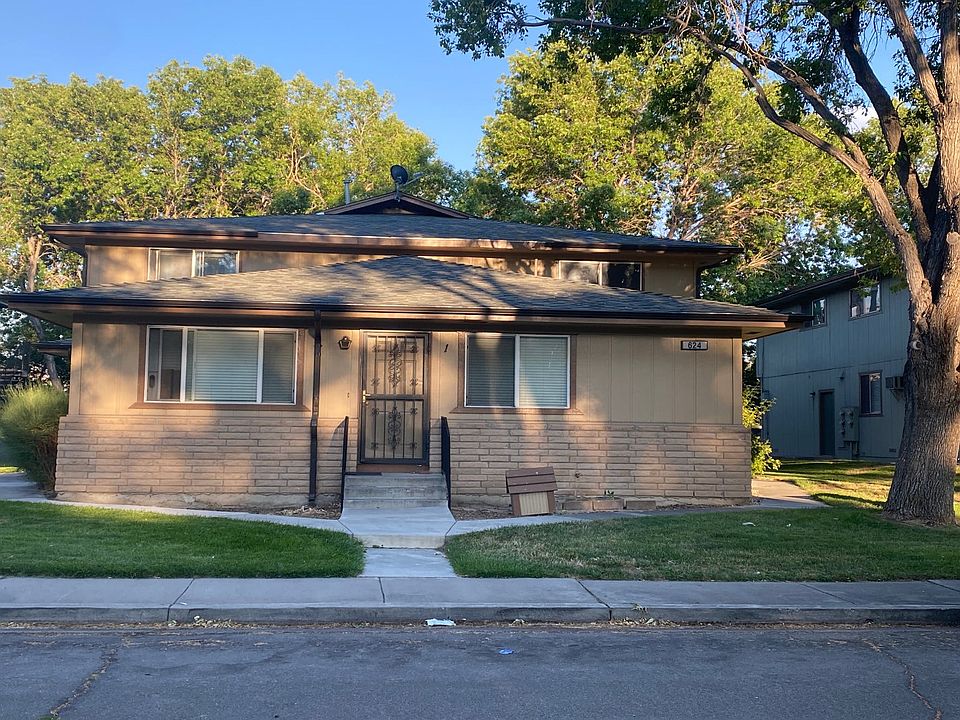 1st image of 624 Oakwood Dr