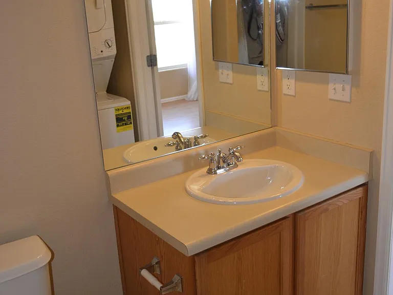 2304 Saint Paul Dr #B — Photo 6