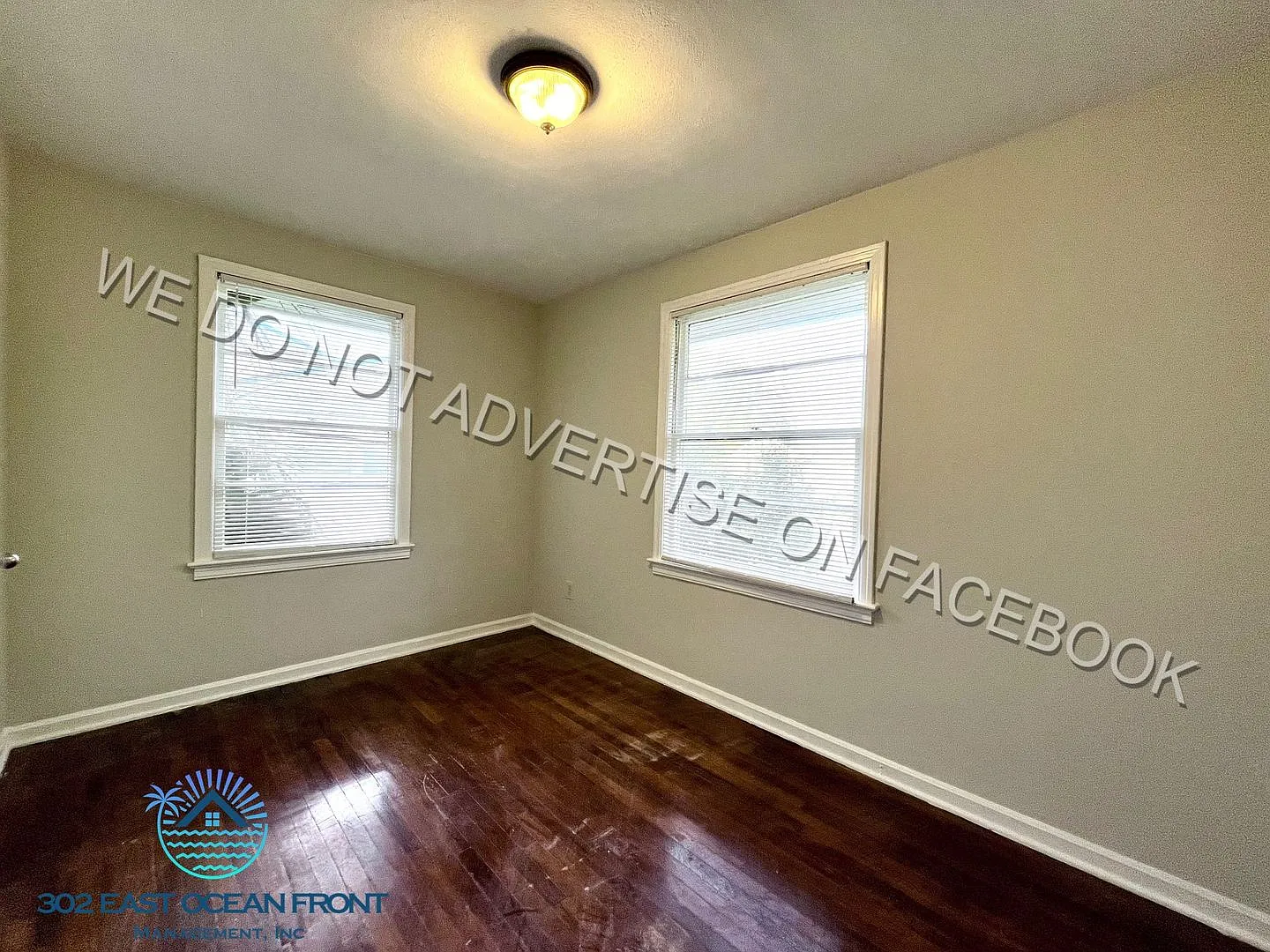 $250 Off Of Your Move-In Fees - Large 3 Bedroom / 2 Bathroom House With Fenced Yard Now Available... — Photo 4