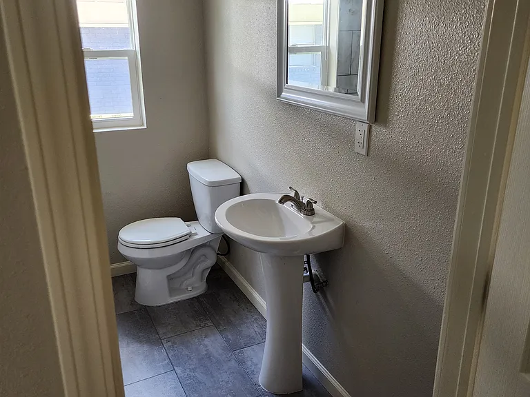 4675 Hartel St #4675 — Photo 5