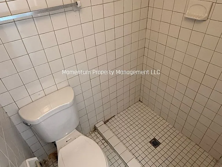 2501 E Chelsea St — Photo 7