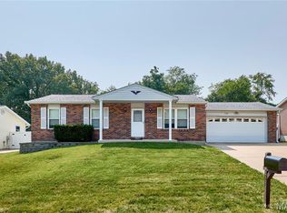 2122 Casa Blanca Dr, Arnold, MO 63010