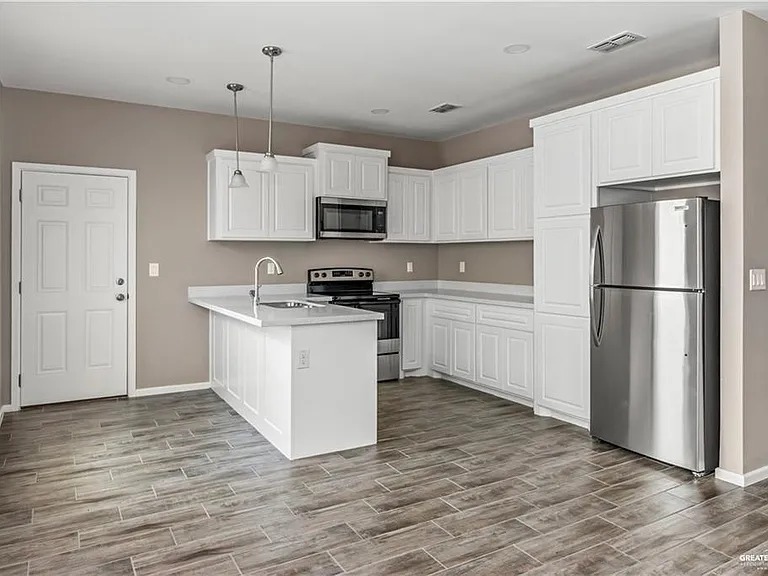 1401 Beverly Ave #3 — Photo 6