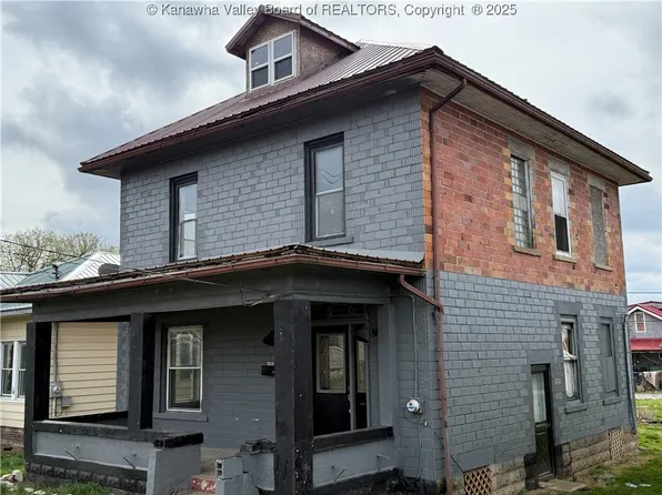 2213 N Main St, Point Pleasant, WV 25550