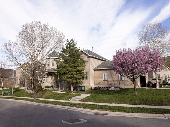 2nd image of 7532 N Castle Rock Rd E