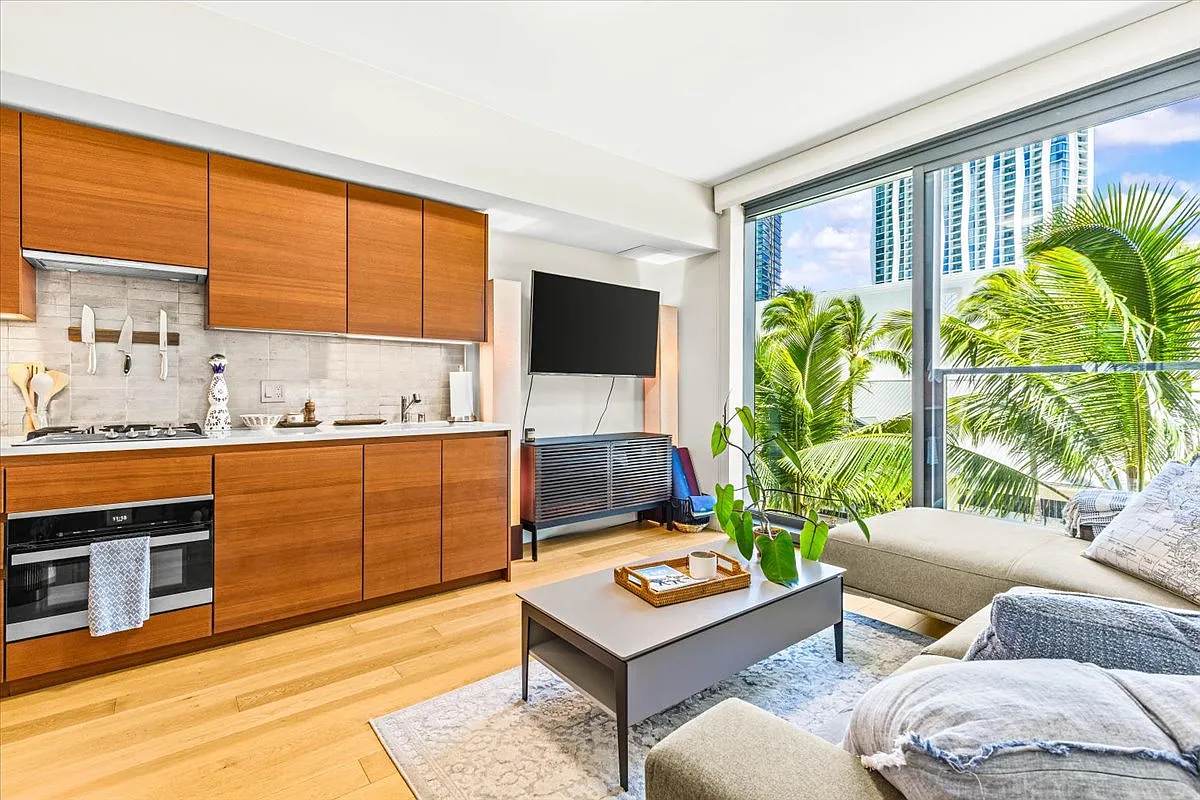 Studio, 443 sqft, $3,500 — Photo 1