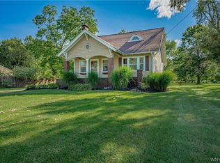 4499 Parker Rd, Hamburg, NY 14075