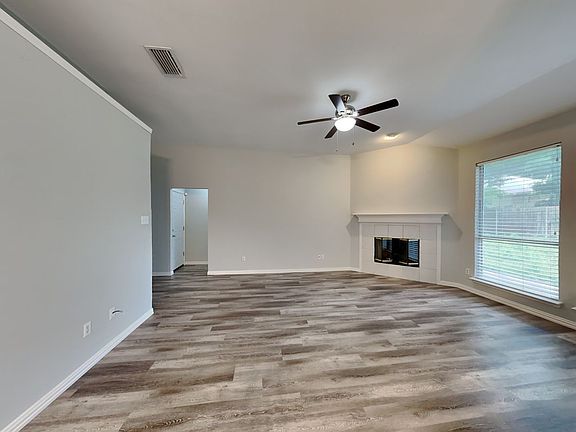 4th image of 8008 Jolie Dr