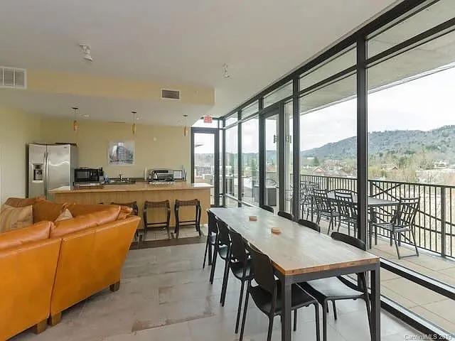 5th floor clubroom has full kitchen