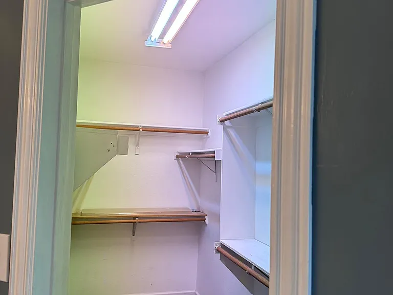 9702 Windy Hollow Dr — Photo 11