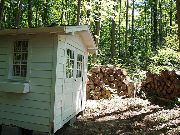 Cabana on trail negotiable 