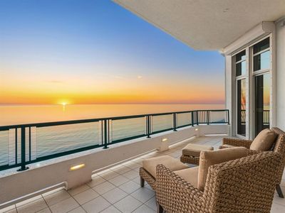 655 Longboat Club Rd #Penthouse 1, Longboat Key, FL, 34228