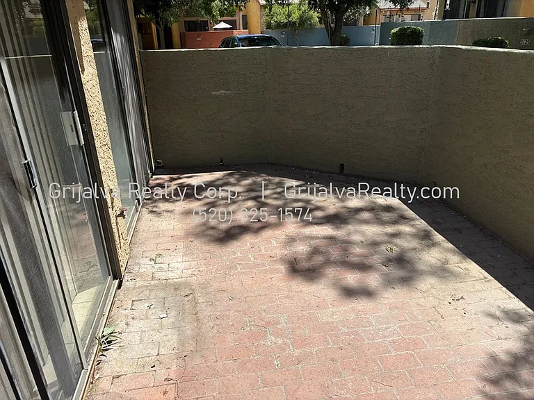 3120 E Corte De La Raqueta — Photo 19