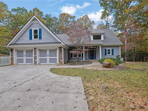 938 Crooked Creek Dr, Dahlonega, GA 30533