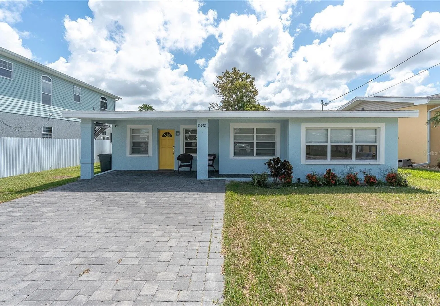 3 bed, 2.0 bath, 1396 sqft, $3,200 — Photo 3