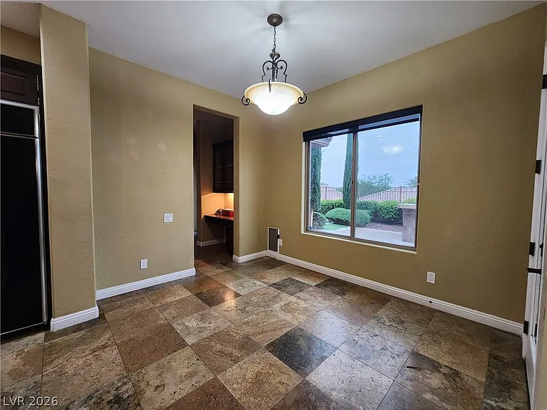2713 Cyrano St — Photo 12