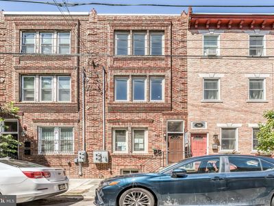 768 S 15th St #B, Philadelphia, PA, 19146