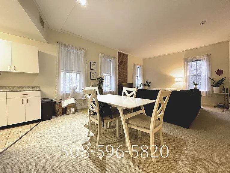 4 Davis Ave #2C — Photo 3
