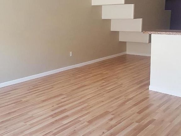 4th image of 4204 Bay Ct NE