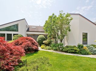 10 Marbourne Dr, Mamaroneck, NY 10543