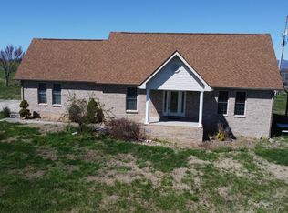 947 Locust Grove Rd, New Tazewell, TN 37825