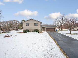 6204 Laurel Rd, Saint Cloud, MN 56303