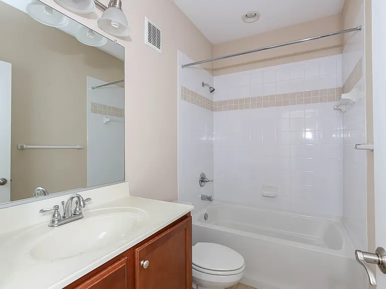 4138 Seafarer Ave #1 — Photo 26