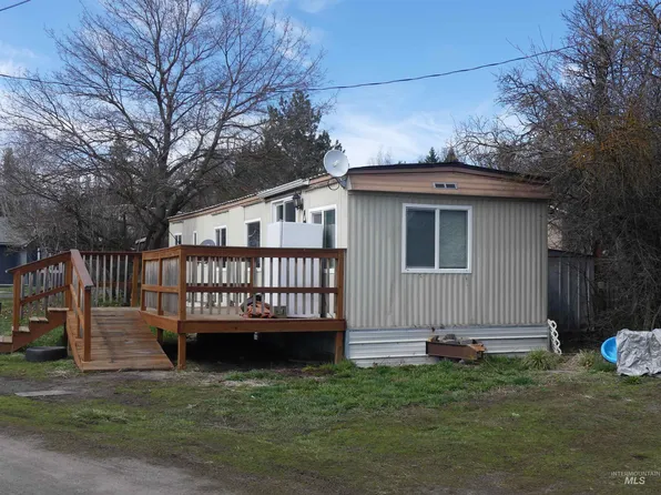331 E Walnut St Trailer A, Genesee, ID 83832