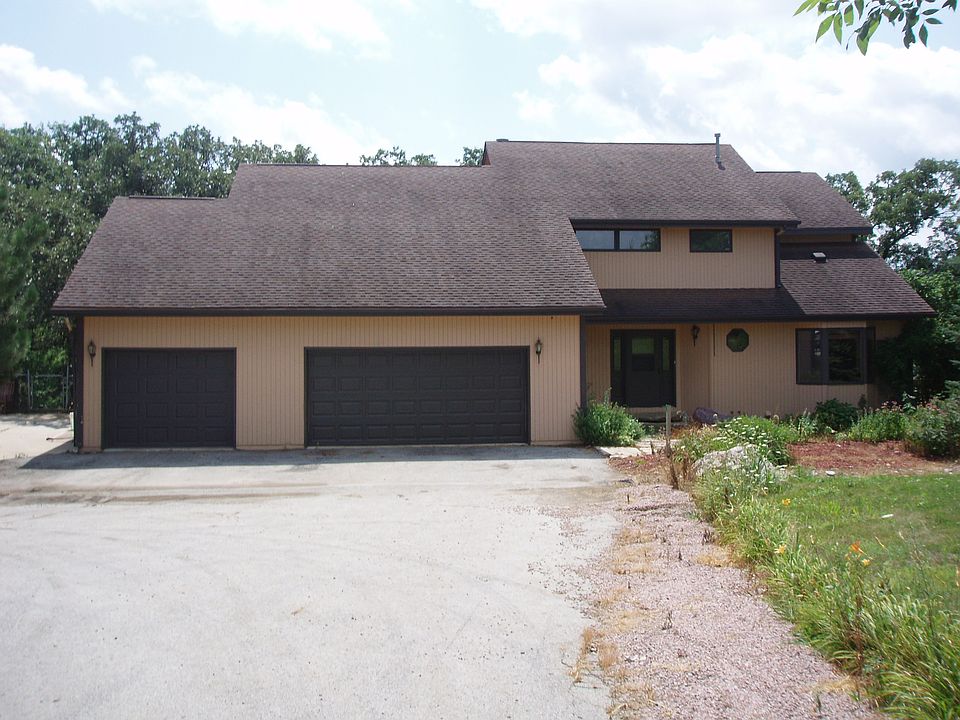 1st image of 20379 Twin Pines Dr