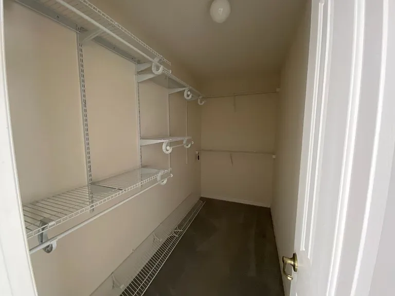 15980 SW 27th Avenue Rd — Photo 15