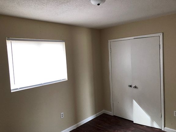 4th image of 481 Walker Ave APT 4