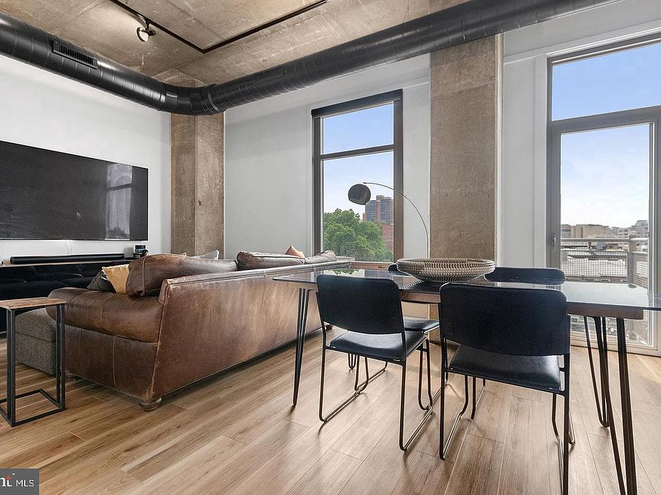 1st image of 113 N Bread St APT 3H6