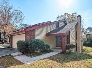 1086 Village Main St, Stone Mountain, GA 30088